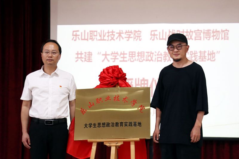 22_副本.jpg 22_副本.jpg