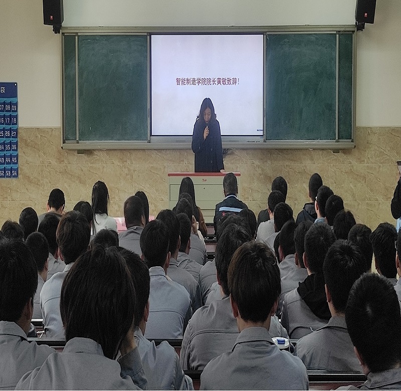 黄敏.jpg 黄敏.jpg